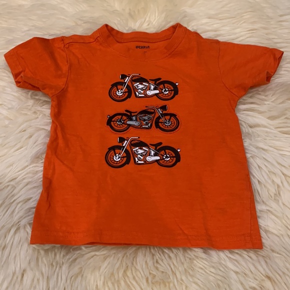 Pekkle Orange Motorcycle T-Shirt and Gray Shorts in 24M - Picture 2 of 8